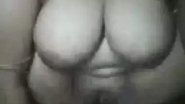 Sexy Gujarati Bhabhi Using Torch As Dildo