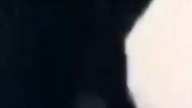 Hijabi lady sucks a professor’s dick in Pakistani sex video