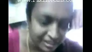 Tamil Aunty in Cellphone Shop