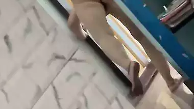 Mom cleaning bathroom in naked caught by son