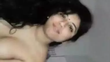 Desi housewife Soo Beautiful Sucking nicelyy