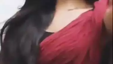 Desi Girl Showing Her Full Nude