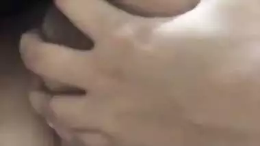 Srilankan virgin girl sucking her big boobs MMS