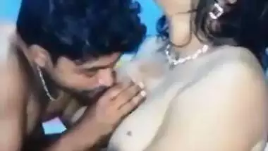 Pregnant wife blowjob and her boobs sucking viral HD MMS