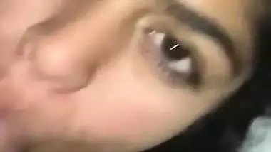 Bengaluru horny girl gives a desi blowjob to drink cum