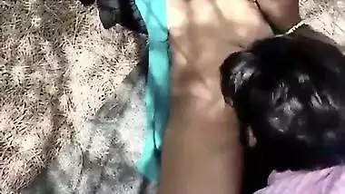 Tamil outdoor pussy licking MMS