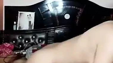 Newly married Indian couple sex clip 3 MMS