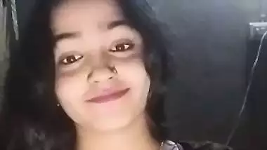 Beautiful maal on whatsapp shows boobs viral video