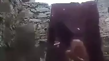 Bangladeshi village girl nude bathing video