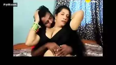 Delicious Mallu Aunty 2 – Movies