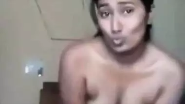 ස්වාති සම්බාහන මධ්යස්ථානයක ... පව් කොරෝනා නිසා කෑමට නොහැකිය - Swathi Naidu