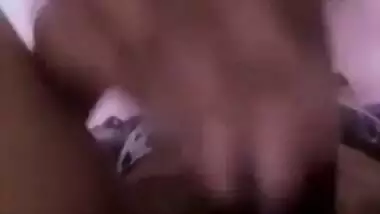 Dick hungry Paki girl Shahanaâ€™s pussy masturbation show