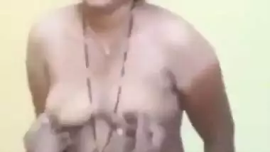 Nude Puneri Vahini rides on a dick in Marathi sex MMS