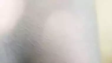 Hindi bf of desi lady fucking on a farm with a guy