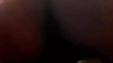 Horny Desi Boudi Showing