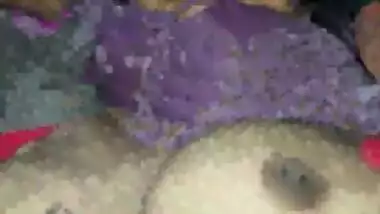 Ganv ki mast bhabhi ka blackmail karne ke liye video banaya