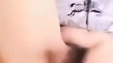 Punjabi slim girl nude fingering viral hot video