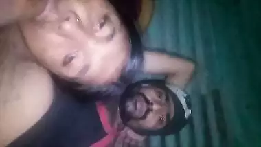 Local desi lady sucking sex rod of BF