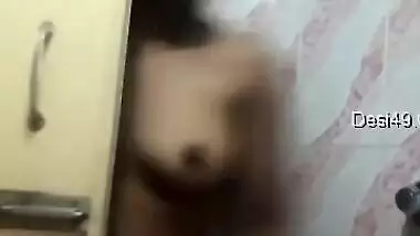 Indian girl wants everybody to watch the video where she takes a shower