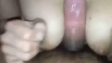 Native slut sucking lund