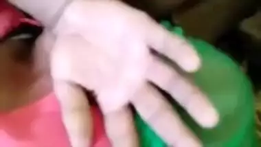 Young Desi girl’s sweet pussy exposed by village lover MMS