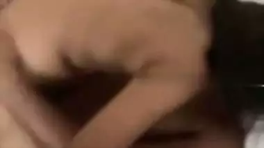 Desi slut threesome sex with clients in OYO room