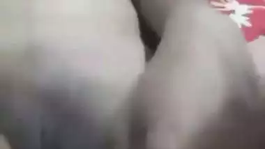 Wild man’s hard sex makes his wife moan in Bangla sex video