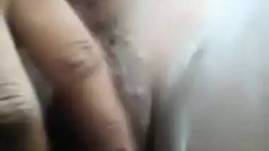 Desi Lugai Fingering