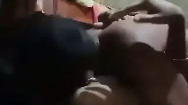 Village couple’s xxx desi MMS of chudai