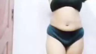 Huge boobs slave girl nude videos for master