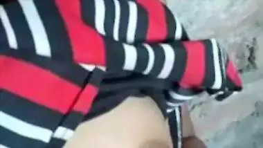 Indian village girl showing boobs on video call