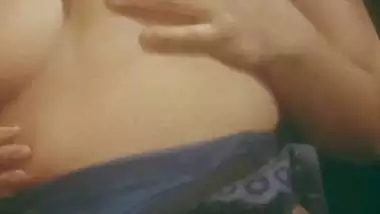 Brown haired Indian girl boob show viral MMS