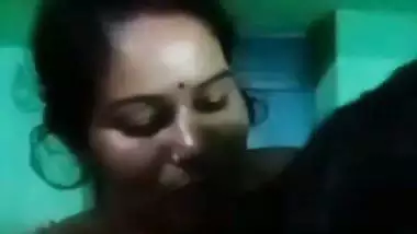 Village wife boob sucking by husband viral MMS