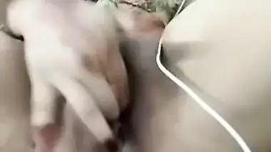 Desi Bhabhi Shows Her Pussy