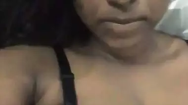 Indian milf nude selfie