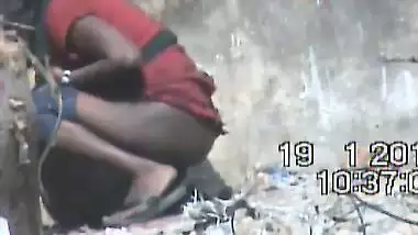 Indian village girl peeing video