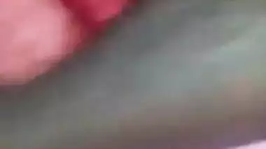 Dehati pussy fingering MMS video