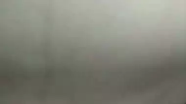 BF fucks his sexy GF’s tight, shaved pussy